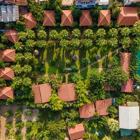 Lukka Kompleks wypoczynkowy 4*
