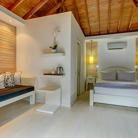 Lukka Kompleks wypoczynkowy 4*