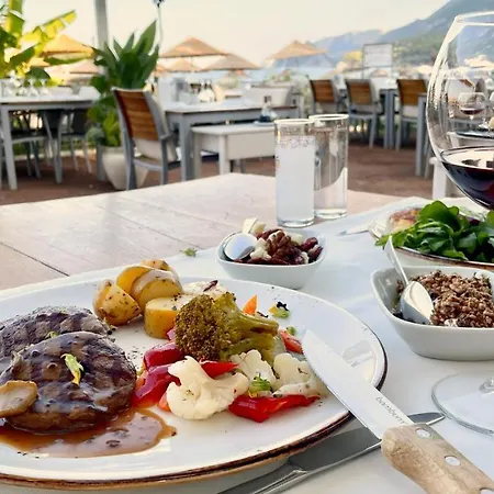 Lukka Aldeamento Turístico 4*